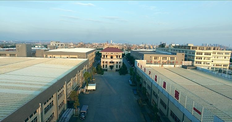 factory of double cylinder air compressor.jpg